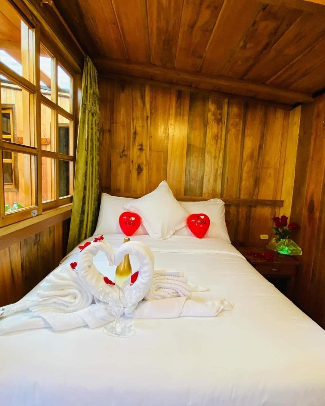 Guayabo Hostal Mindo Extérieur photo