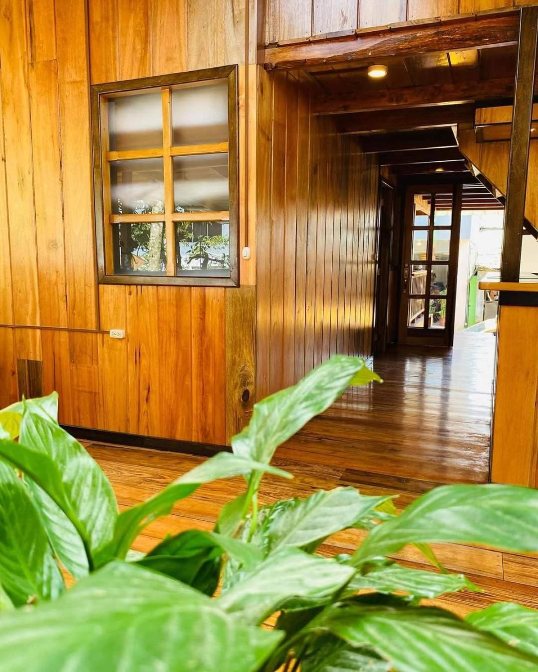Guayabo Hostal Mindo Extérieur photo