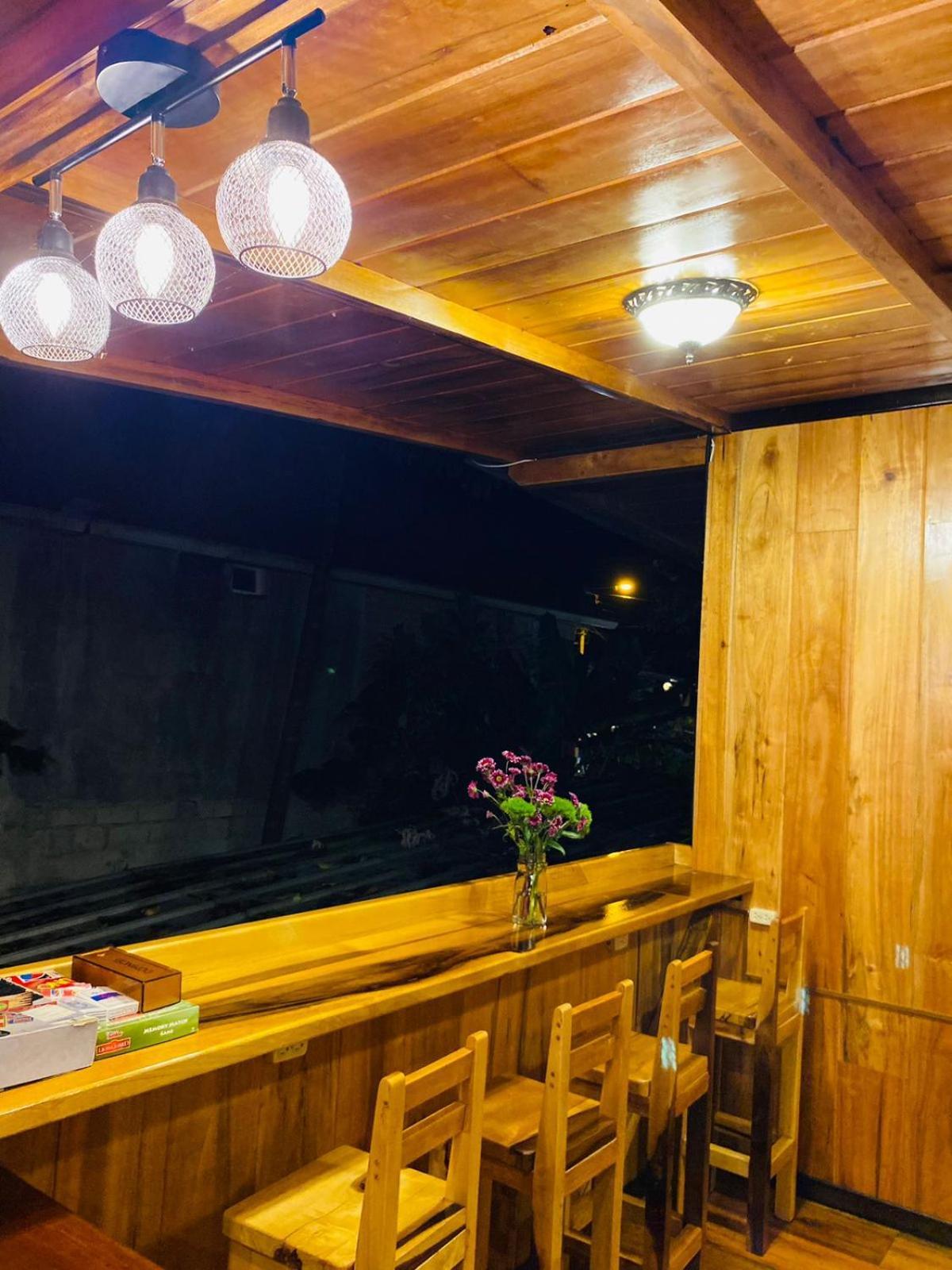 Guayabo Hostal Mindo Extérieur photo